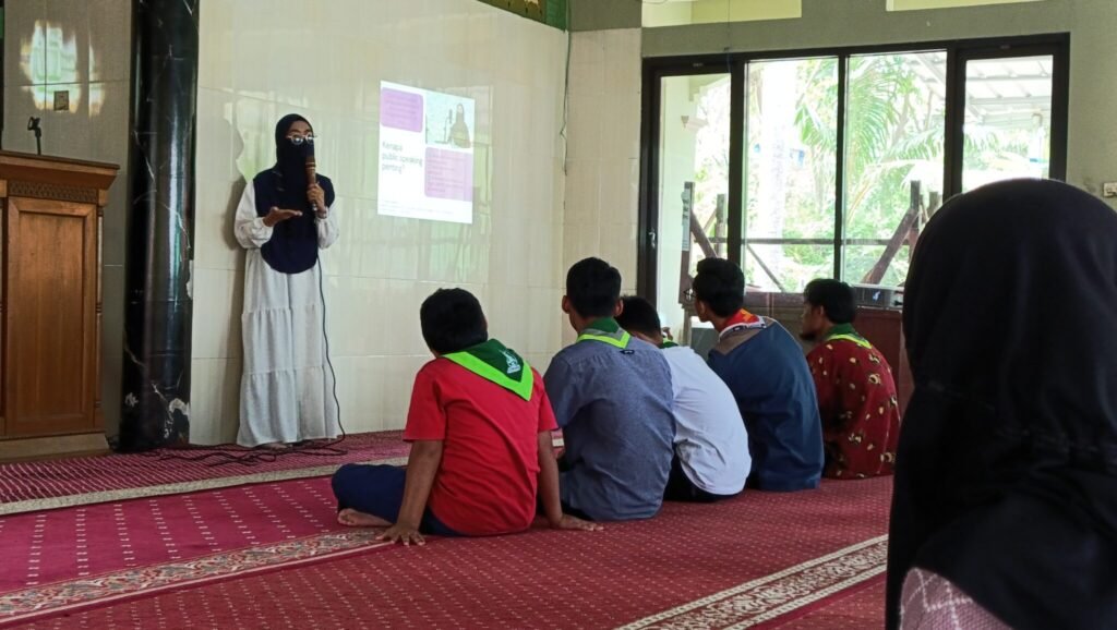 Teknologi Ramah Santri: Apa Saja Contohnya? Teknologi Ramah Santri: Apa Saja Contohnya?