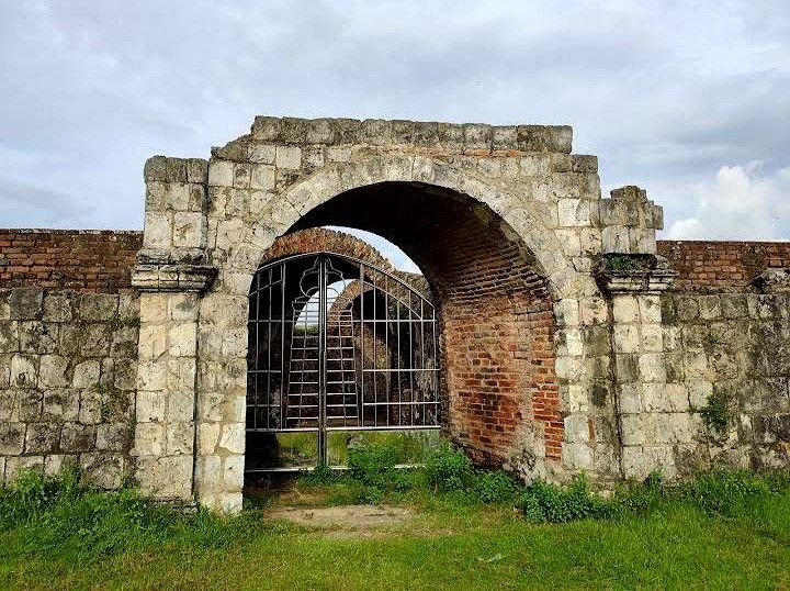 Rihlah ke Situs Islam Tua di Banten Rihlah ke Situs Islam Tua di Banten